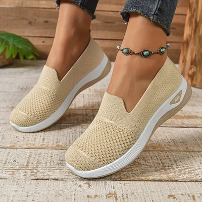 Lira™ | Orthopaedic walking shoes with arch support