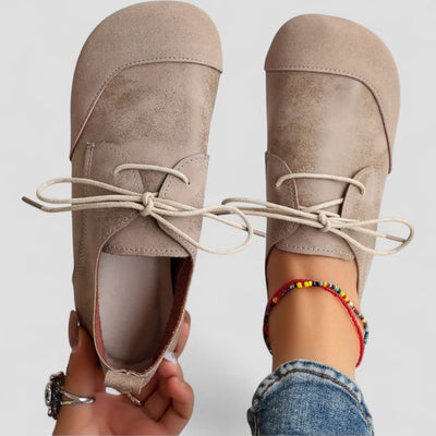Velora™ | Classic Lace-Up Comfort Shoes