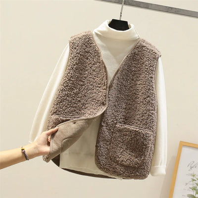 Priya™ | Versatile Chic Wool Vest