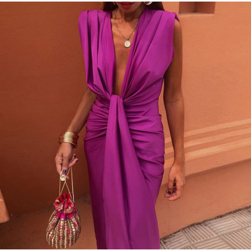 Avery™ | Party Dress with Deep Neckline