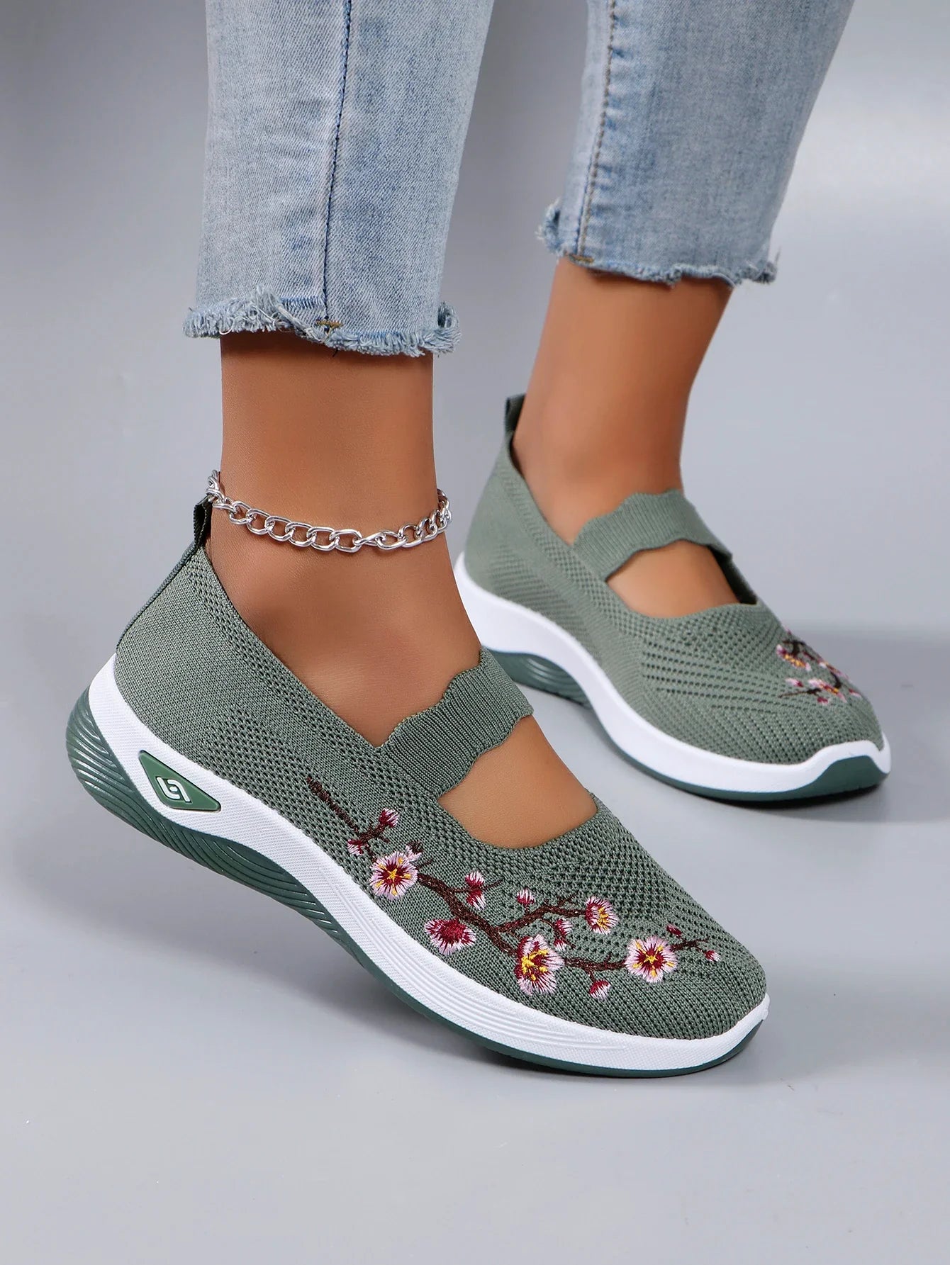 Liora™ | Floral Comfort Sneakers