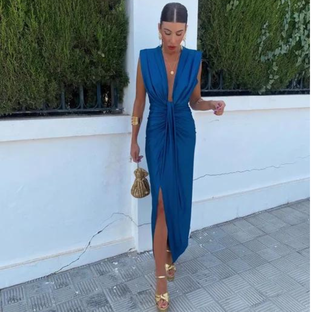 Avery™ | Party Dress with Deep Neckline