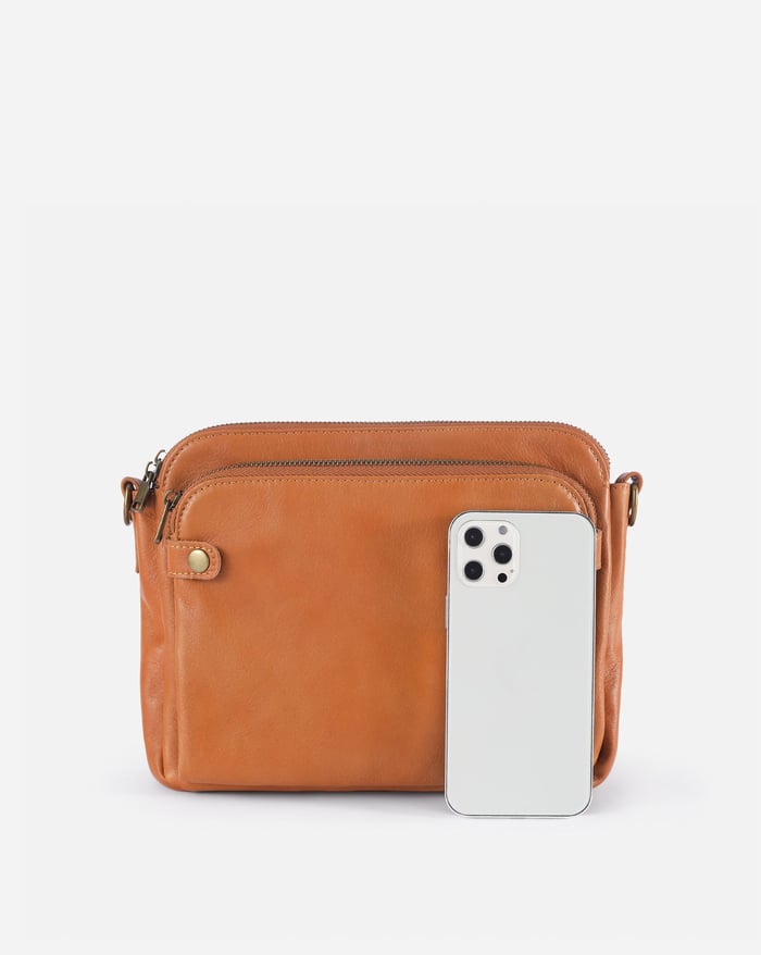 Léova™ | Sleek Three Layer Crossbody Bag