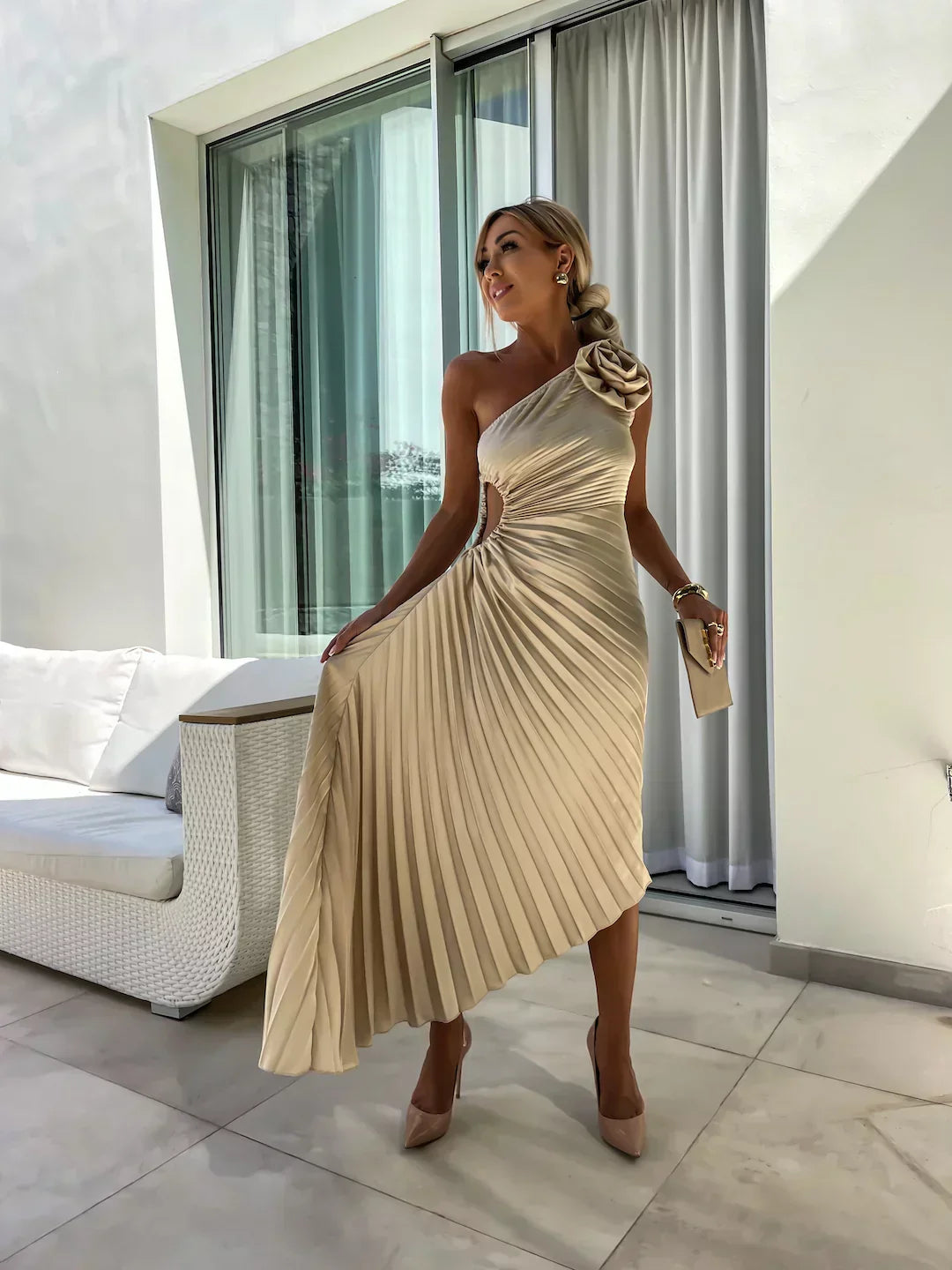 Lizbeth™ | Dress with Floral Shoulders