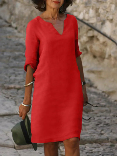 Farah™ | Elegant dress with V-neckline